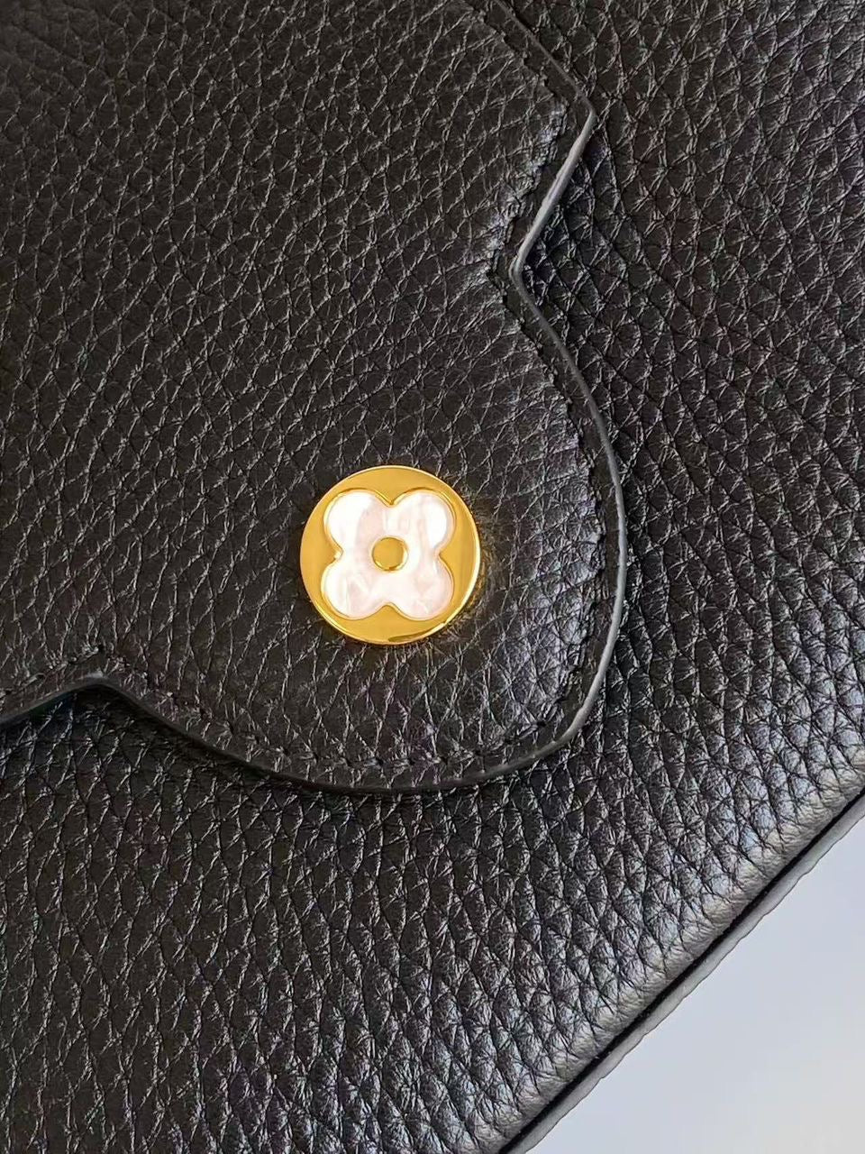 CAPUCINES MINI BAG - BLACK